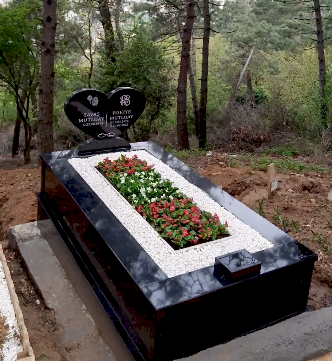 Mezar Çiçeklendirme<i class="rhicon rhi-arrow-circle-right floatright"></i>